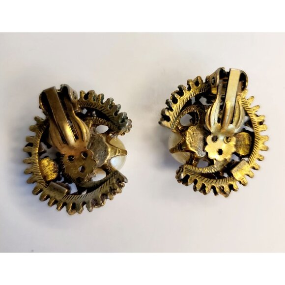 Vintage Clip Earrings Clear Rhinestone and White Faux Pearl Clip Gold Tone PR23 - Picture 6 of 9